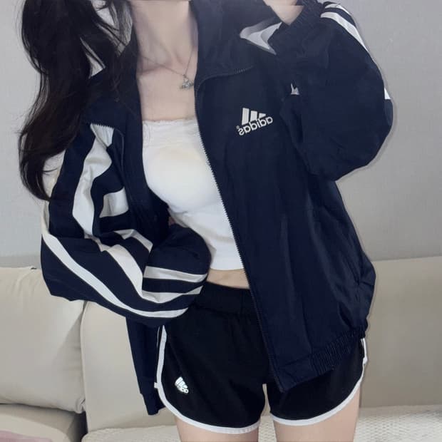 🐰아디다스 데일리 딥네이비 바람막이 점퍼🤍