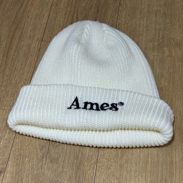 아메스 월드와이드 ames BASIC LOGO BEANIE WHITE