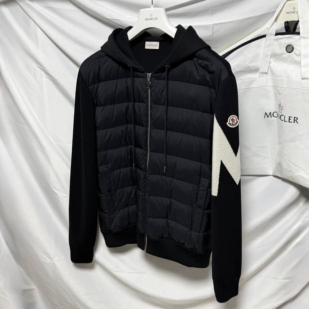 [S+급/2XL] 몽클레어 슬리브 후드 니트패딩 블랙