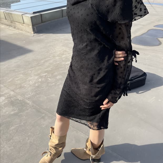 Black Sheer Blouse 블랙 쉬어 블라우스