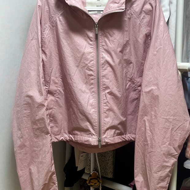 마뗑킴 matin kim 마뗑 크롭 후디 코팅점퍼 핑크