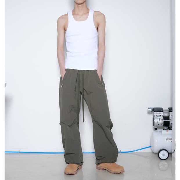 Only sweat pants 나일론 벌룬 와이드 카키 