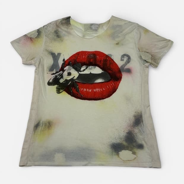 Vintage Faded Lips Spray T-Shirt