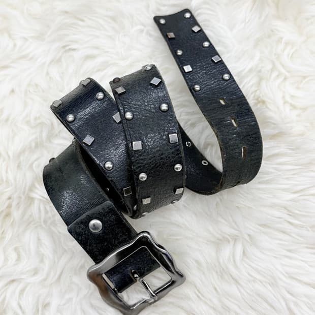 리얼레더 락시크 스터드 버클 벨트