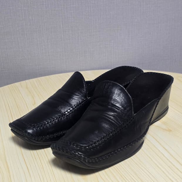 쥬세페 자노티 스퀘어 레더 블로퍼 245