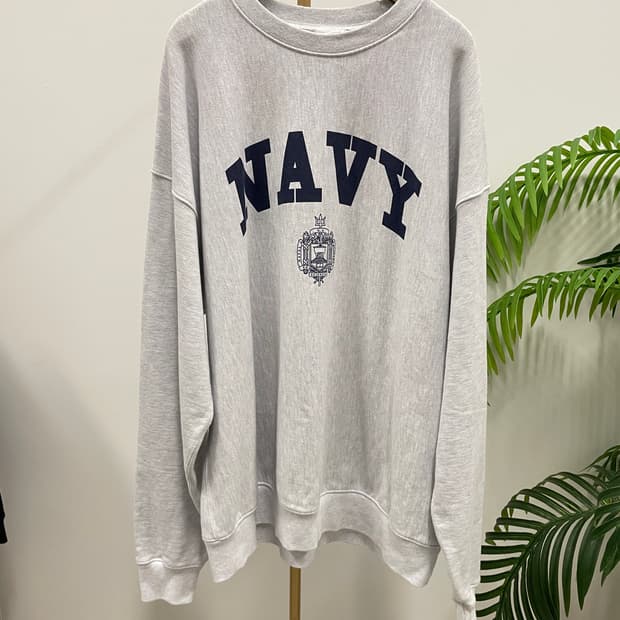 아웃스탠딩 NAVY 맨투맨