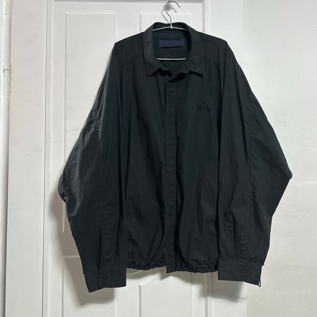 준지 데칼 스트링 셔츠