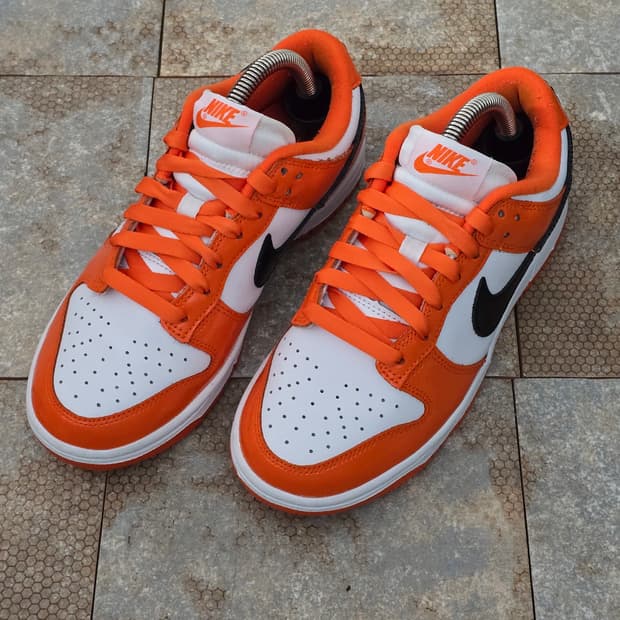 (230)나이키 덩크 로우 에센셜 브릴리언트 오렌지
