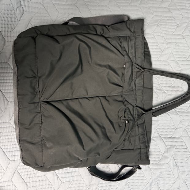 유니클로 헬멧백 블랙