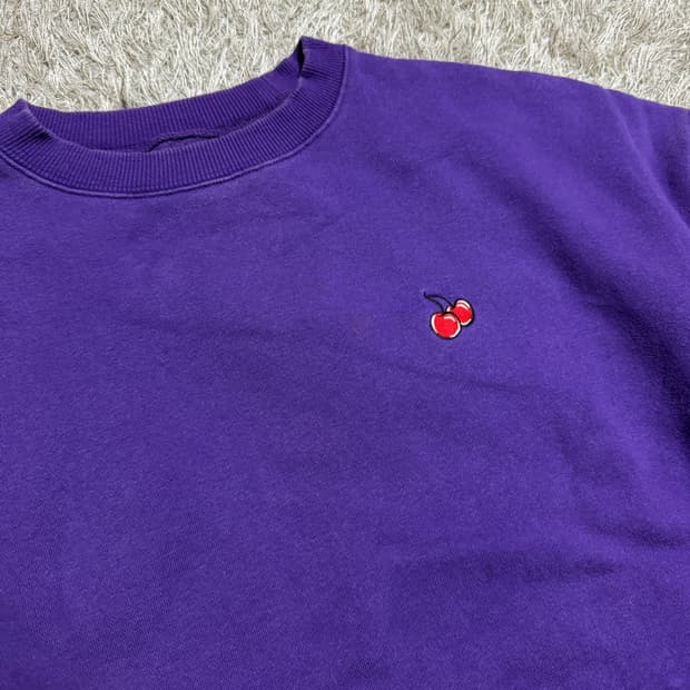 [1] 키르시 미니 체리 와펜 퍼플 기모 맨투맨