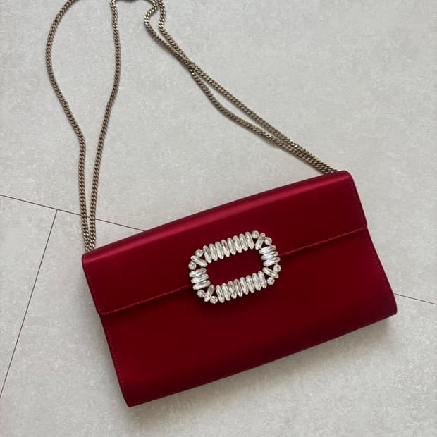로저비비에 레드 새틴 크리스탈 클러치백