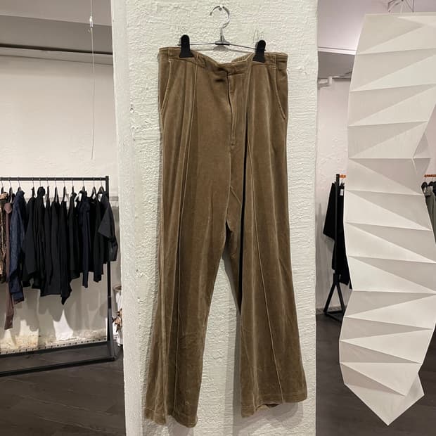오라리 22ss 벨벳 팬츠