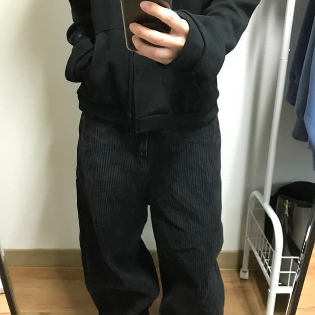 스트라이프 블랙팬츠