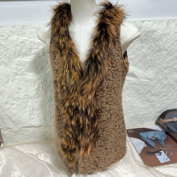 빈티지 양털 라쿤퍼칼라 조끼베스트