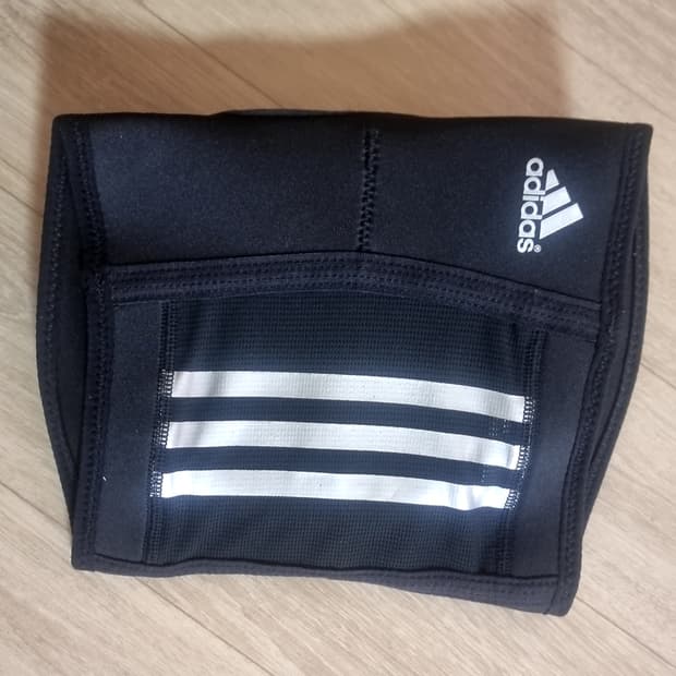 아디다스 검정색 무릎 패드 보호대 (xxl)