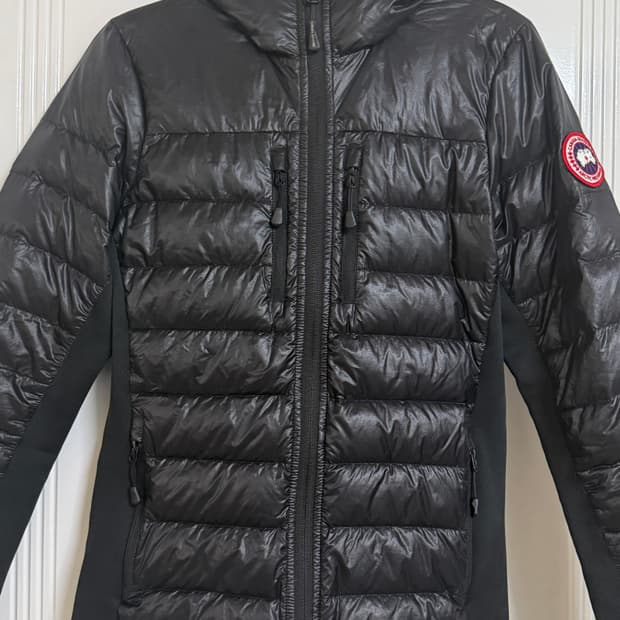 캐나다구스 경량패딩 s