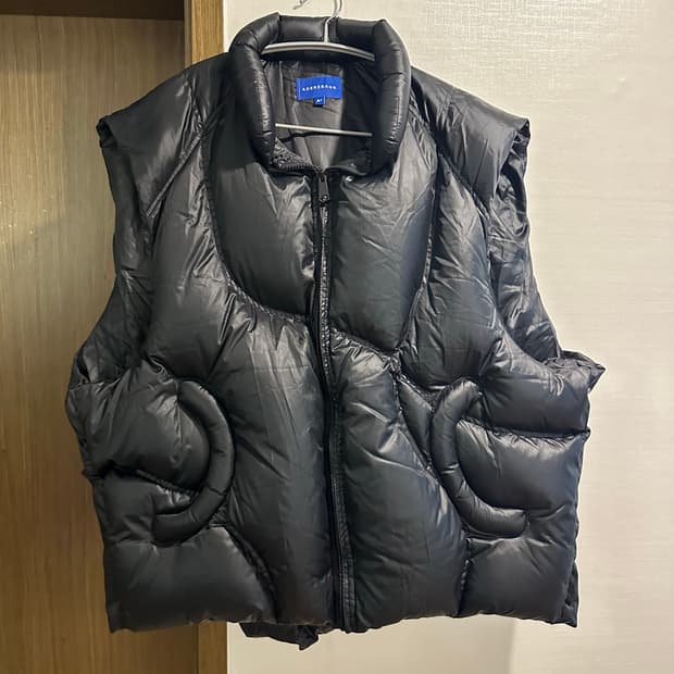 아더에러 패딩 베스트