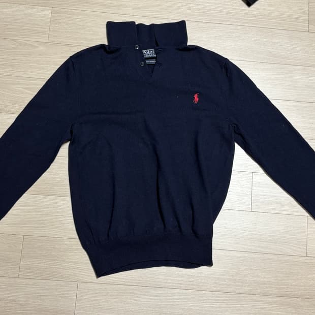 폴로 카라 니트