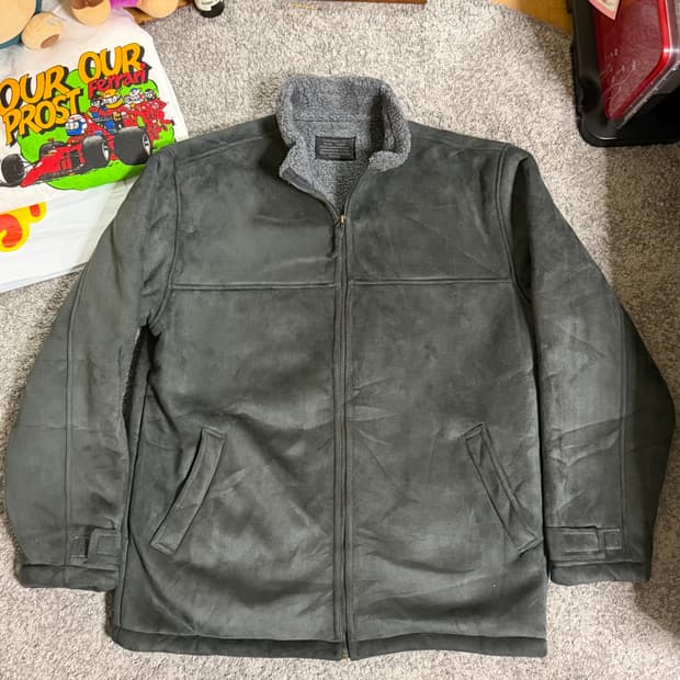 MACEYE 맥아이 보아 플리스 스웨이드 쉘 자켓