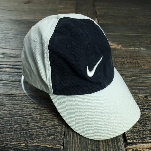 [나이키] 골프 00'S 빈티지 스우시 자수 코듀로이 볼캡 M19647