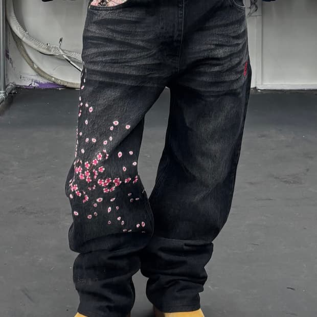 카라쿠리 타마시 오리엔탈 사쿠라 데님팬츠