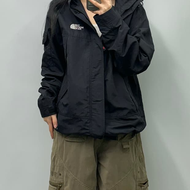 노스페이스 하이벤트 포켓 블랙 바람막이