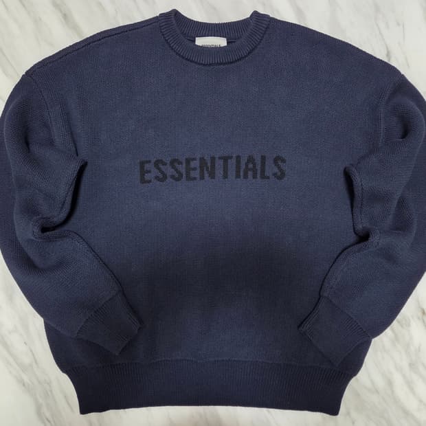 피오갓에센셜 풀오버 다크 네이비 니트