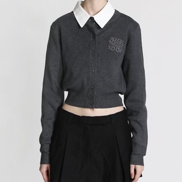 배드블러드 플뢰르 로고 크루넥 가디건 차콜