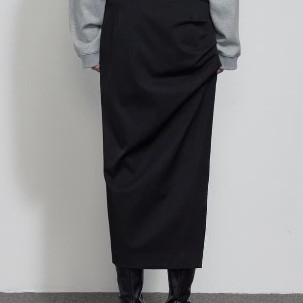 보헴서 SIDE TUCK PENCIL SKIRT