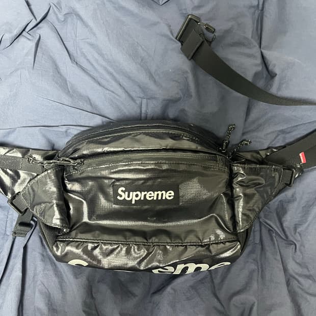 17fw 슈프림 웨이스트백