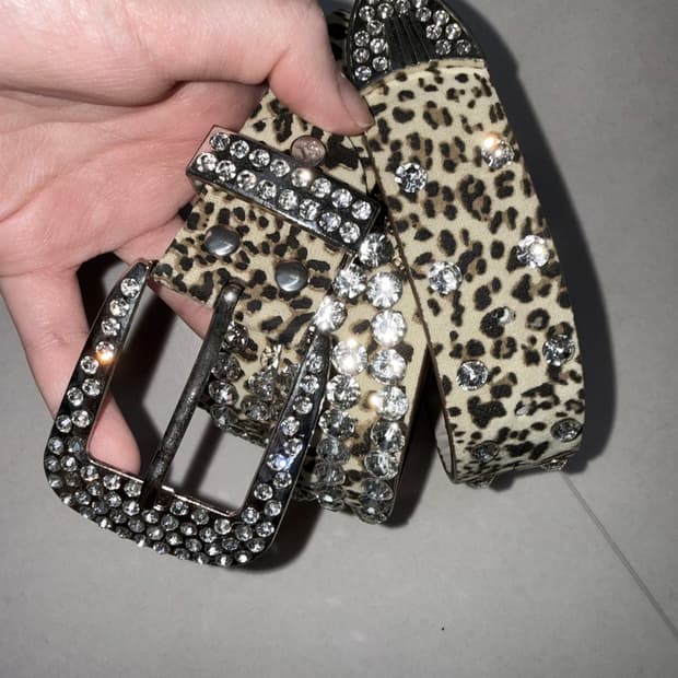 비비시몬스st 레오파드 큐빅 벨트