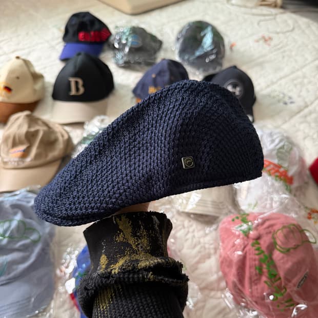 13번) 해외바잉 or 국내매장구매 모자들 볼캡, 헌팅캡, 이어플랩캡 등