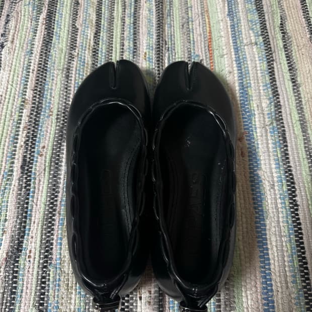 Paes 타비플랫 블랙/ Leather String Flat black