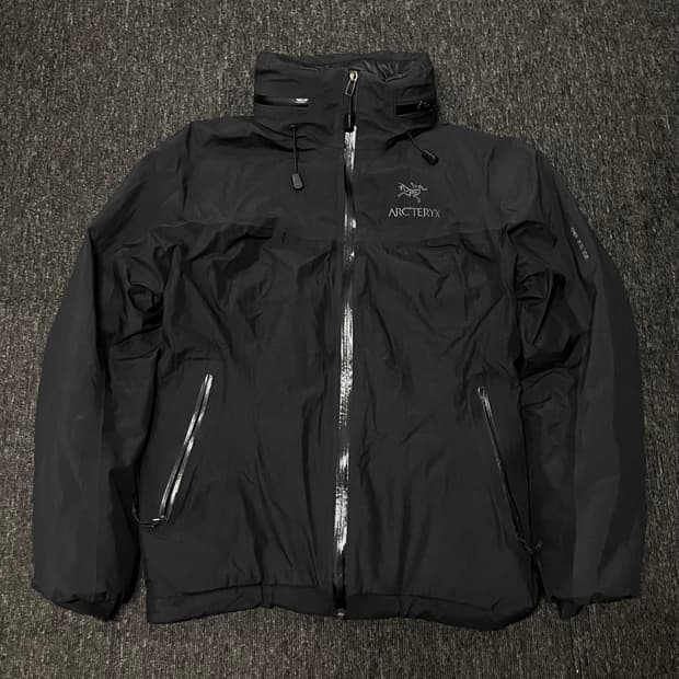 아크테릭스 피션AR자켓 우먼 블랙