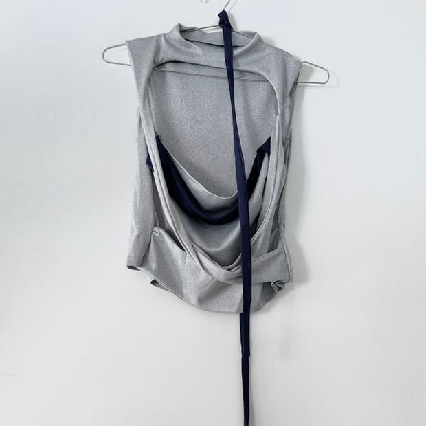 Swing layered sleeveless top