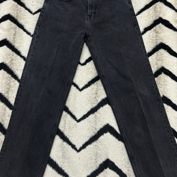 [32]무신사스탠다드 스트레이트 핏 데님팬츠