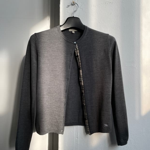 버버리 노바 체크 디테일 울 가디건 