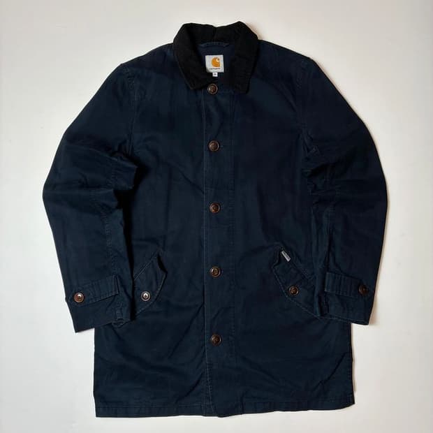 칼하트 WIP 마틴 스트레이트 피그먼트 카라 코트 PN8218