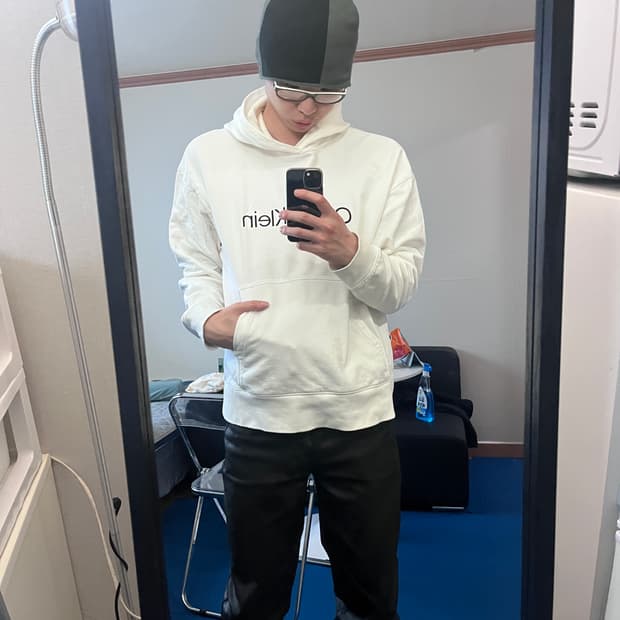 캘빈클라인 후드티