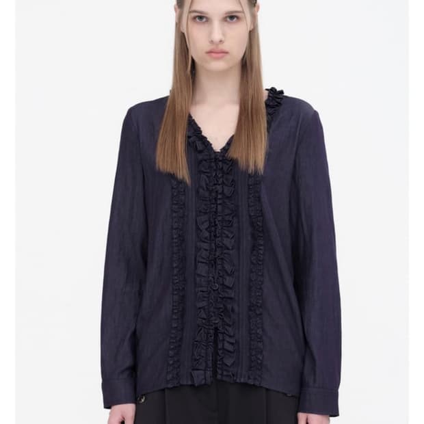 밀로우먼 레이스 블라우스 판매합니다