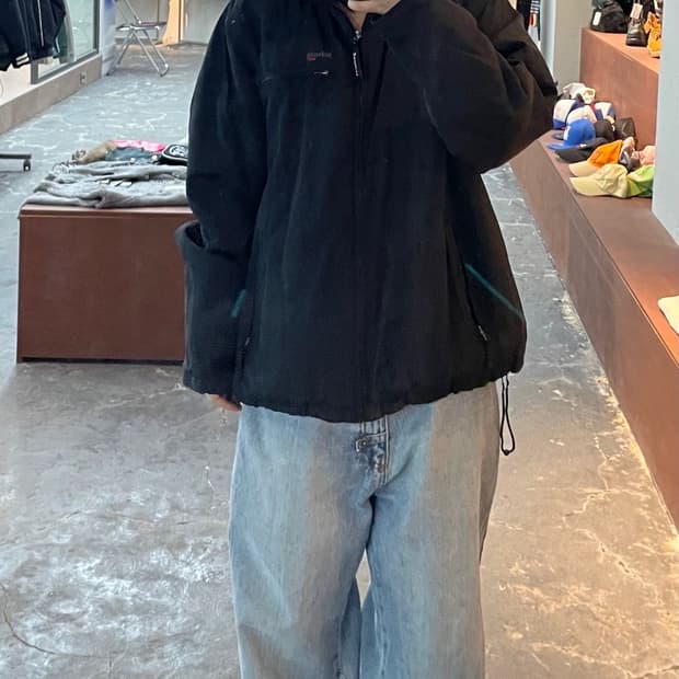 쇼트 올드스쿨 폴리쉘 재킷 블랙 H918