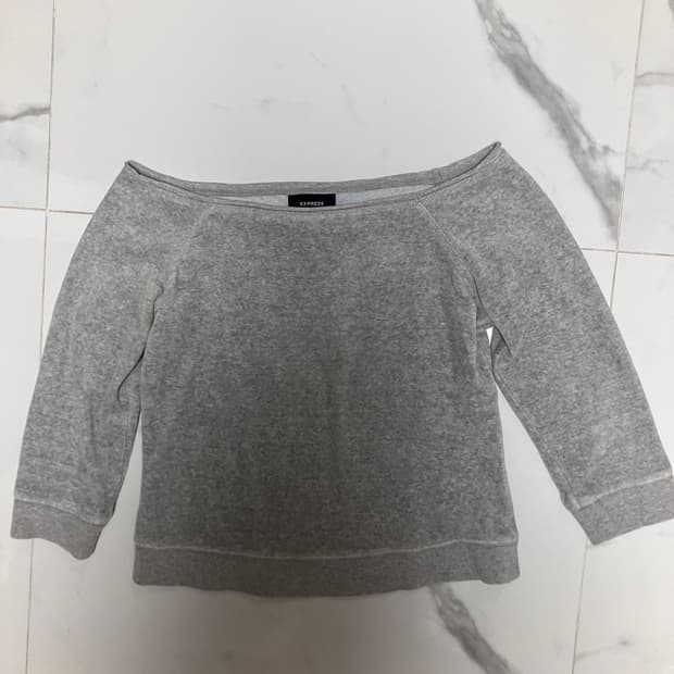 Y2K 대대장 Express 그레이 벨루어 오프숄더 맨투맨 