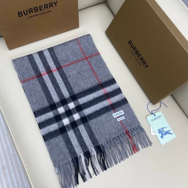 버버리 클래식 체크 캐시미어 머플러 남여공용 정품