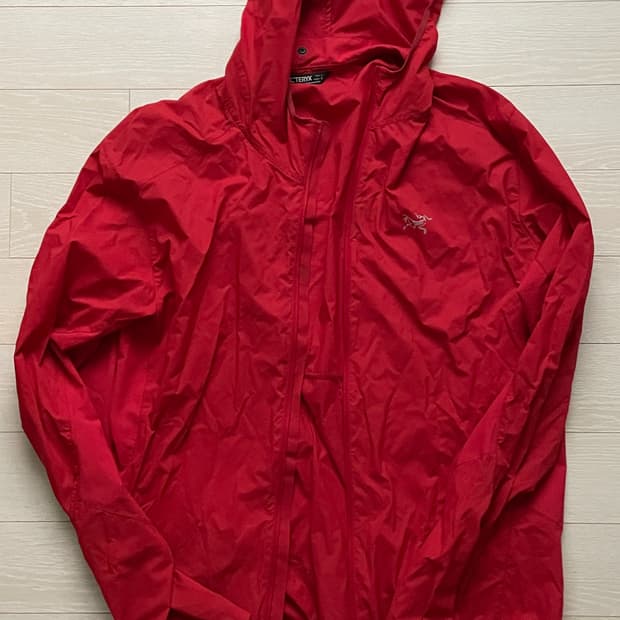 아크테릭스 인센도후디