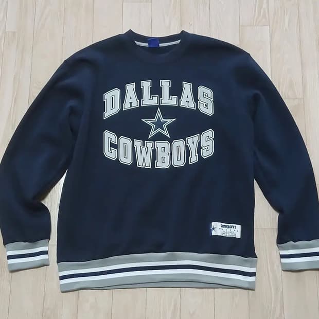 (새제품) NFL 댈러스 카우보이즈 기모 맨투맨 L 사이즈
