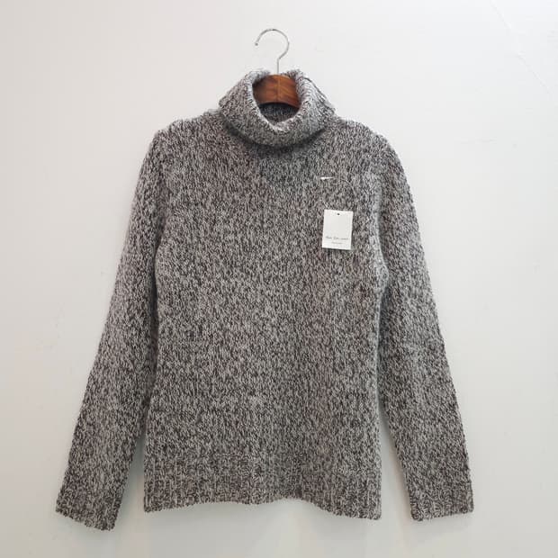 모헤어 브라운 그레이 컬러믹스 터틀넥 니트