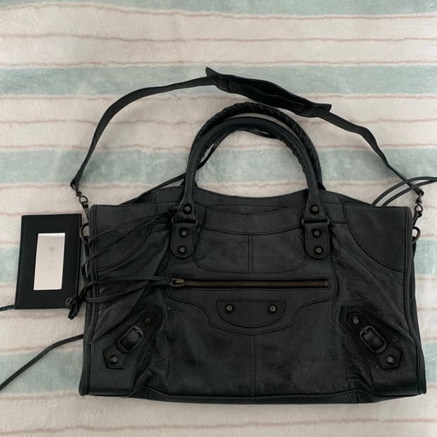 발렌시아가 라지 모터백 시티백 블랙 정품