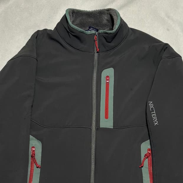 L 아크테릭스 플리스 자켓