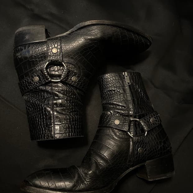 생로랑 크로커다일 모터사이클 하네스 부츠