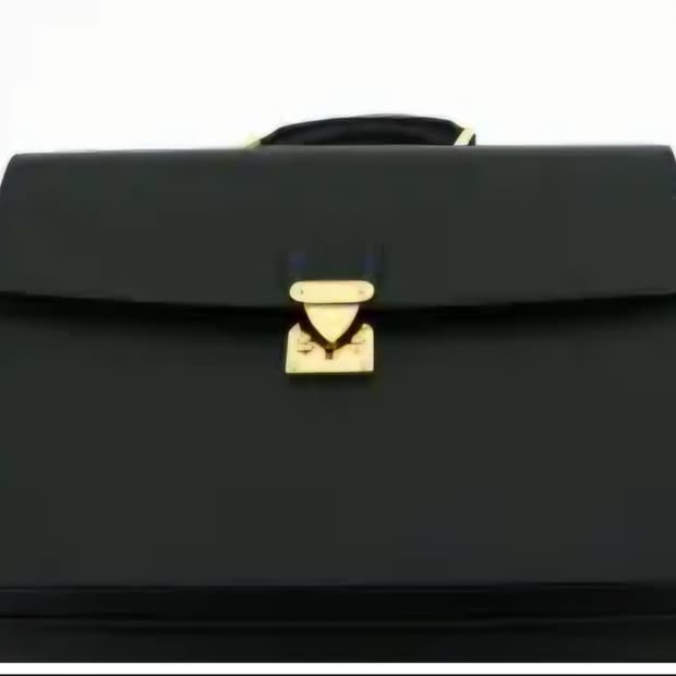 루이비통 타이가 모스코바 서류가방